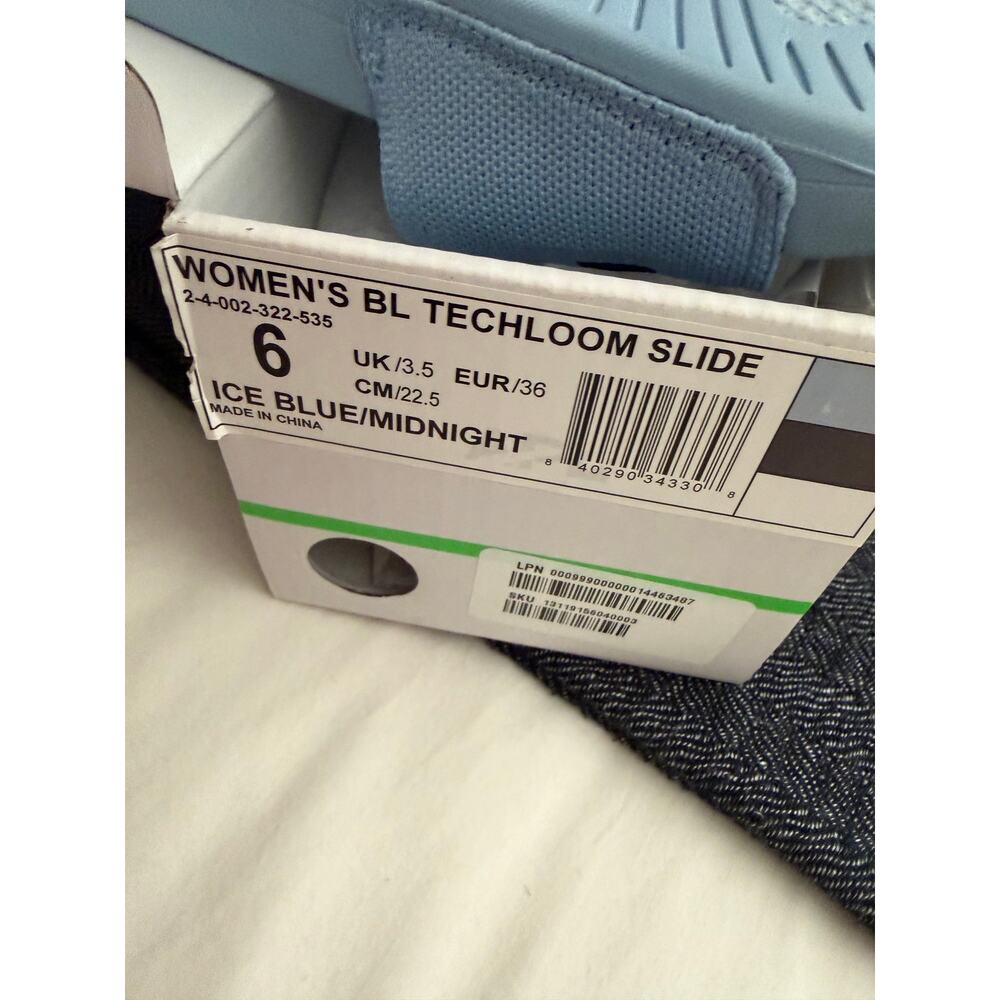 New Women’s APL techloom slides ice blue midnight black sz 6 - Picture 3 of 4